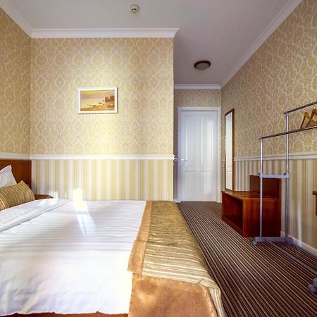 Consul Hotel Консул Odessza Kültér fotó