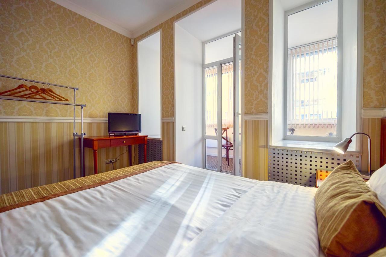 Consul Hotel Консул Odessza Kültér fotó