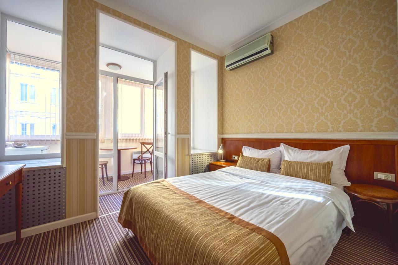 Consul Hotel Консул Odessza Kültér fotó