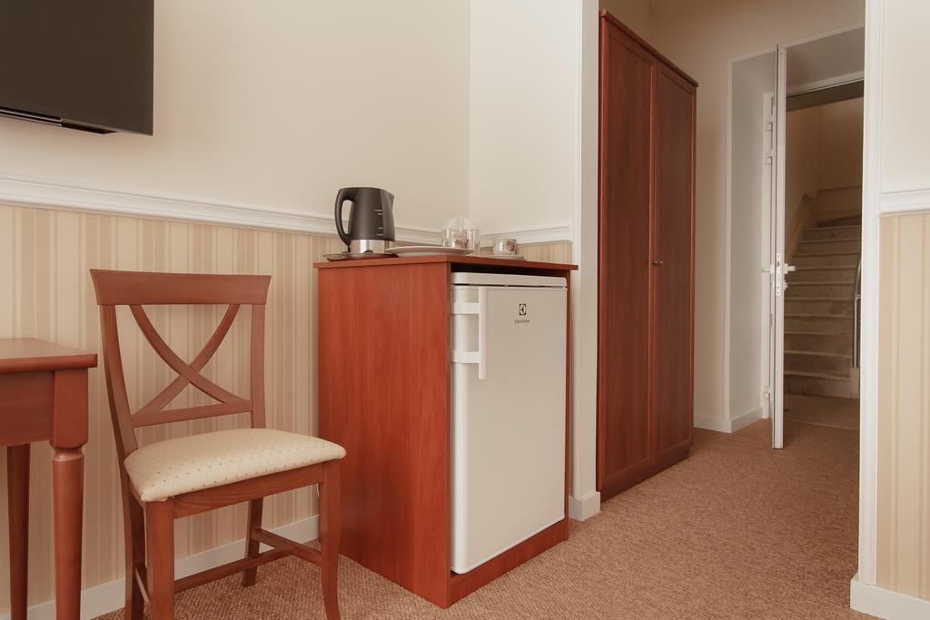 Consul Hotel Консул Odessza Szoba fotó