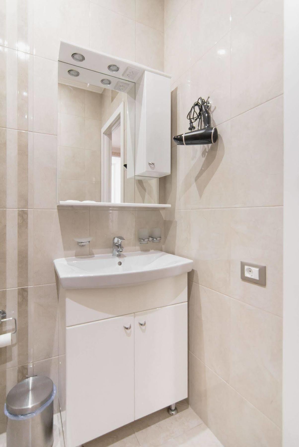 Consul Hotel Консул Odessza Kültér fotó
